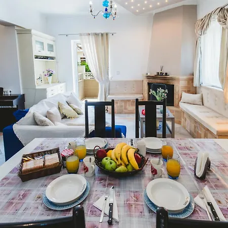 Villa Irene, Lindos 10 Mins, 4 Mins