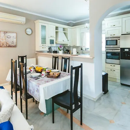 Irene, Lindos 10 Mins, 4 Mins * Vlicha (Rhodes)