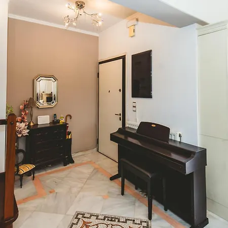 Villa Irene, Lindos 10 Mins, 4 Mins