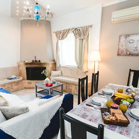 Villa Irene, Lindos 10 Mins, 4 Mins Vlicha (Rhodes)